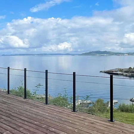 Holiday home Iv Tau