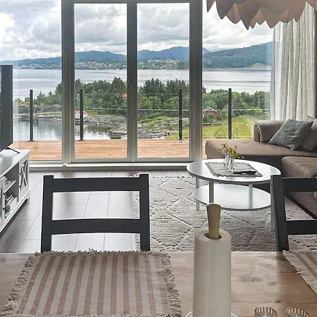 Iv Holiday home *